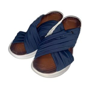 Bzees Knockout Navy & White Comfort Wedge Slide Sandals Women’s‎ 9 US